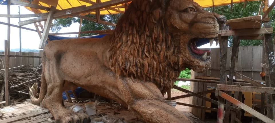 Les Lions de Nsimalen