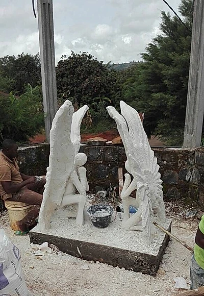 Sculpture anges en cours de création